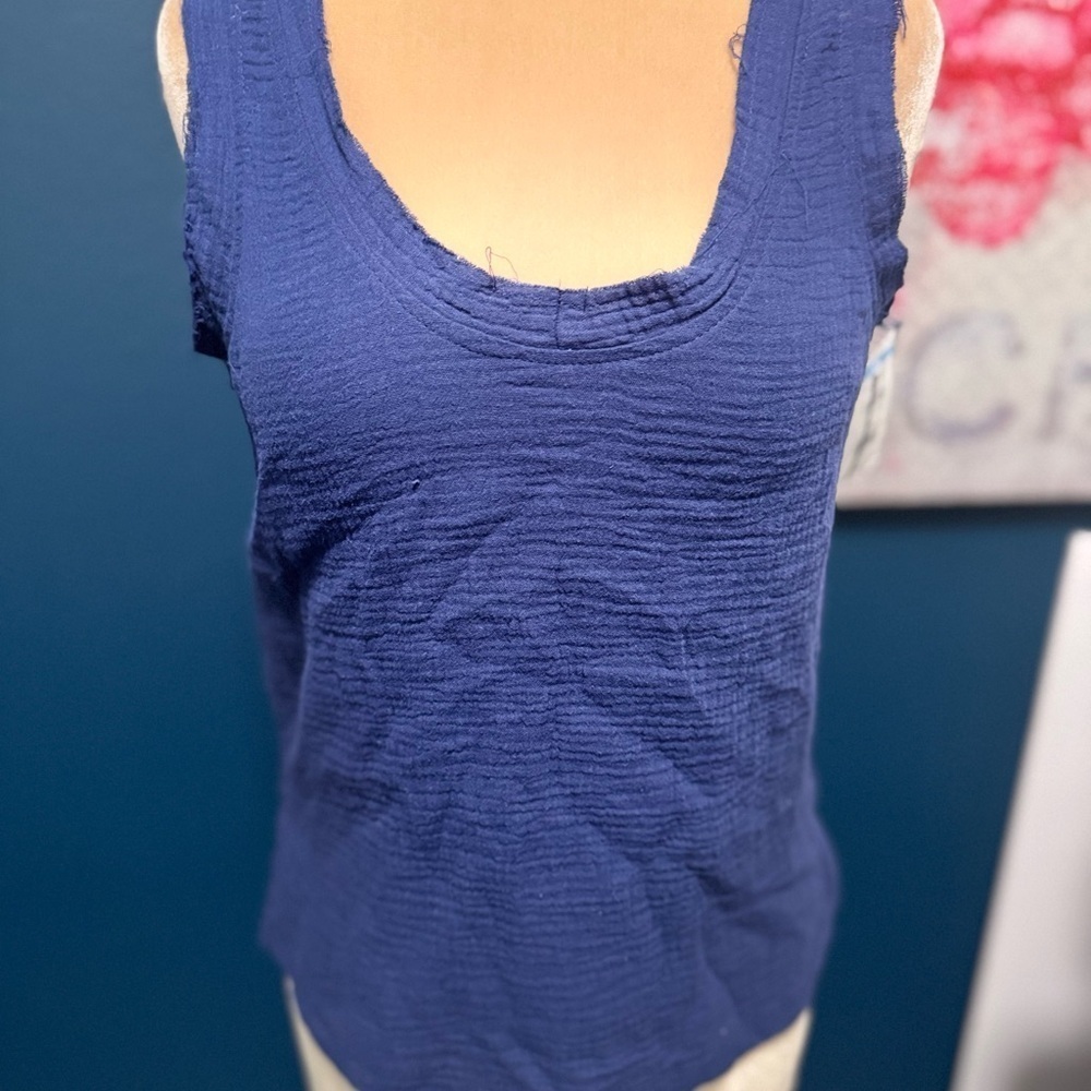 Three Dots Raw Hem Gauze Blue Sleeveless Top XS.